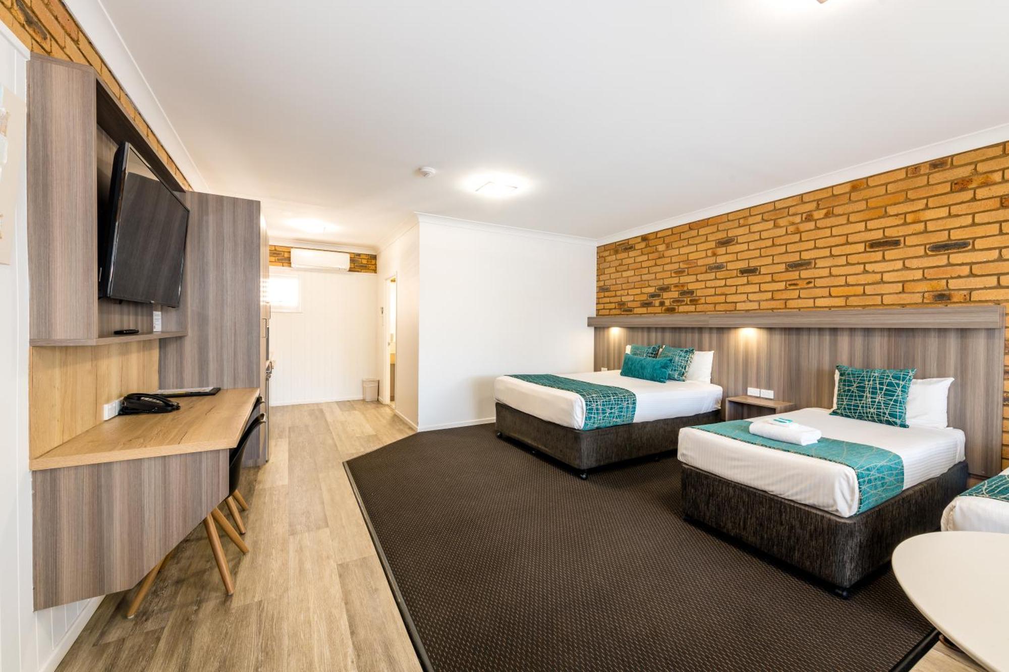 The Club Motor Inn Chinchilla Esterno foto
